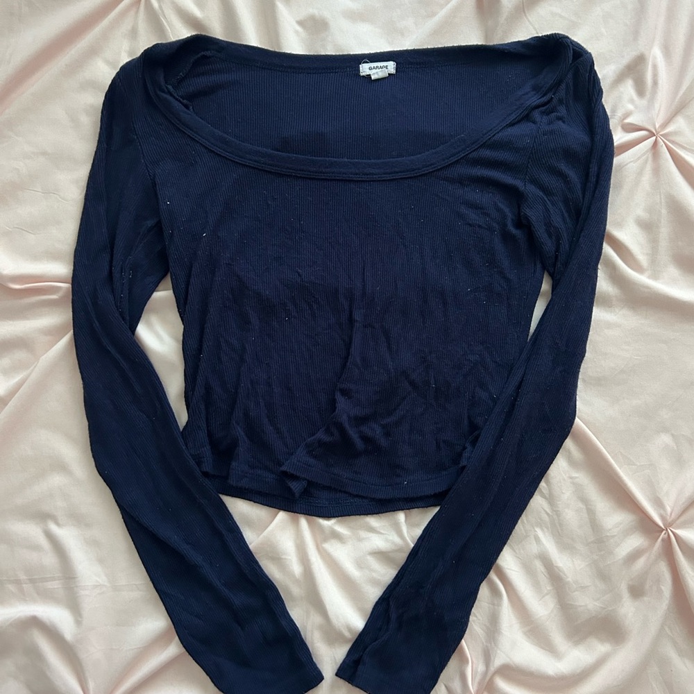 Navy blue long sleeve scoop neck top